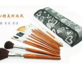 Color shine 12pcs animal clip-on cosmetic Pink Makeup brushes set 